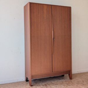 Petite armoire placage teck des années 60
