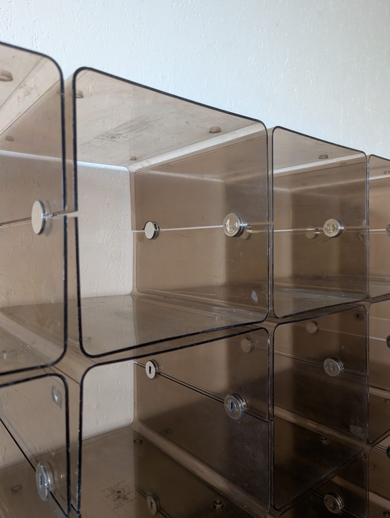 Ensemble de 42 cases Plexiglass à moduler, années 70, Italie – Image 9