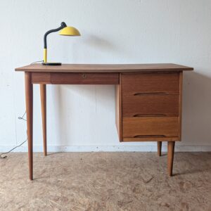 Bureau chêne des années 70