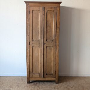 Petite armoire parisienne hêtre massif années 50
