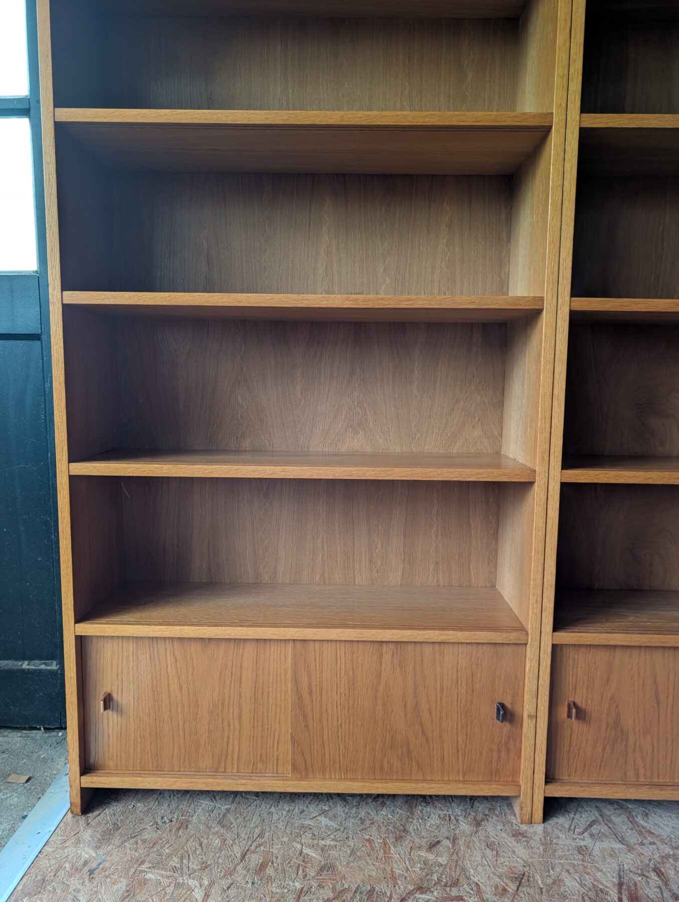 Grande bibliothèque chêne vintage – Image 5