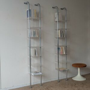 Paire de présentoirs muraux de magasin années 70