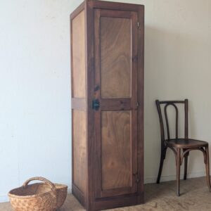 Ancienne armoire / vestiaire en pin