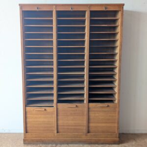 Ancien meuble de métier à rideaux triple chêne