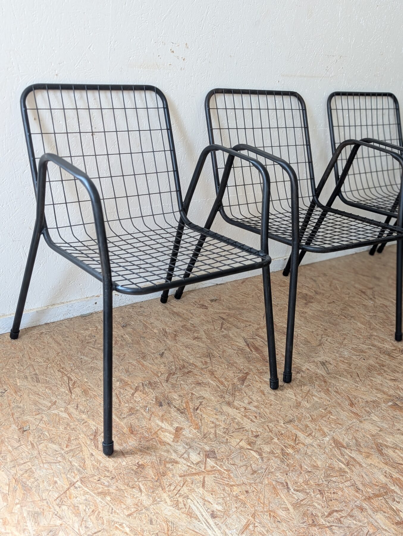 Suite de 4 chaises vintage Emu (Italie) – Image 2
