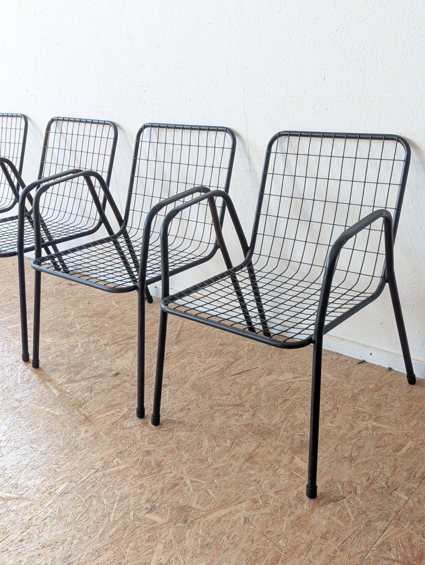 Suite de 4 chaises vintage Emu (Italie) – Image 3