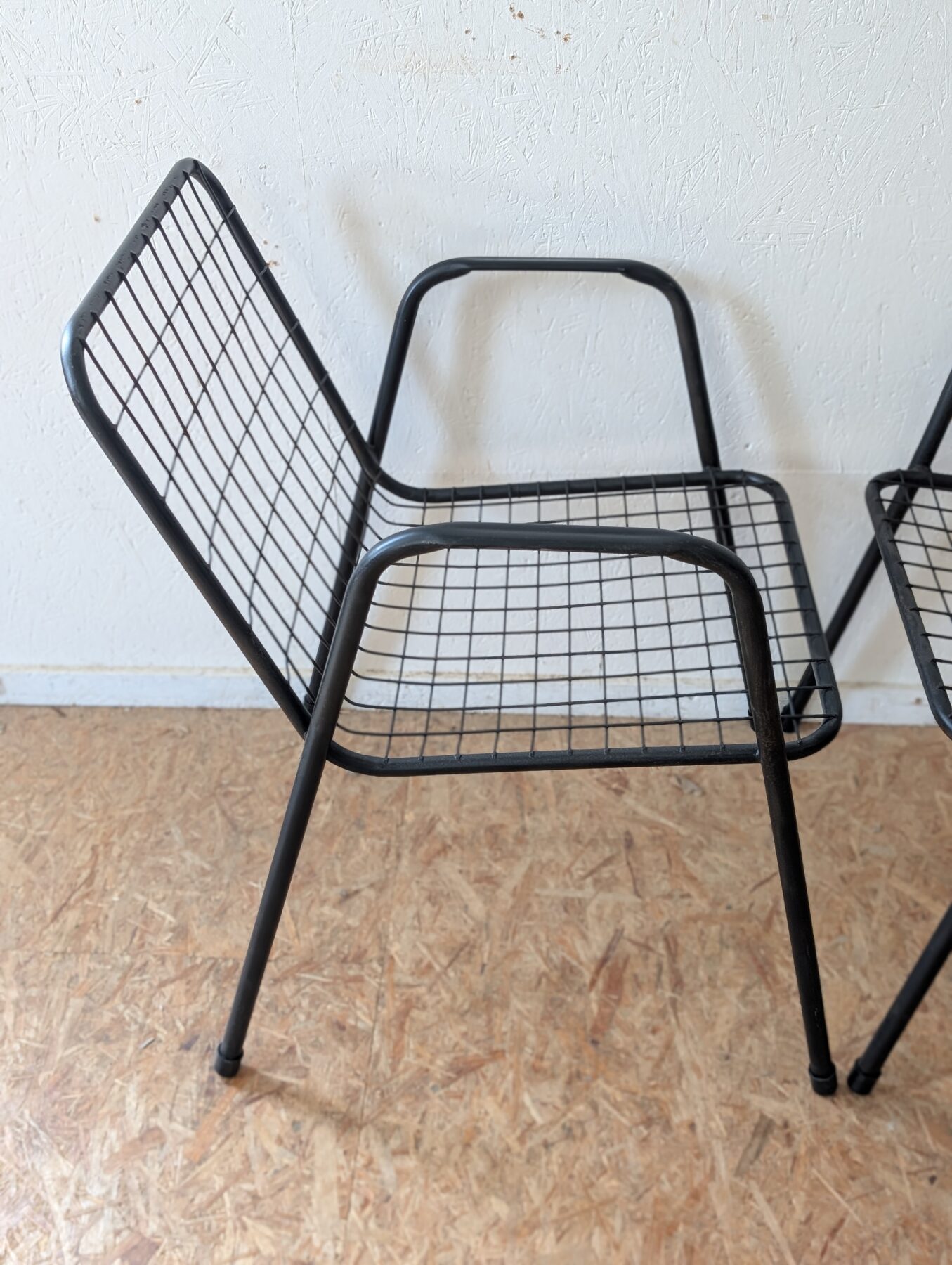 Suite de 4 chaises vintage Emu (Italie) – Image 10