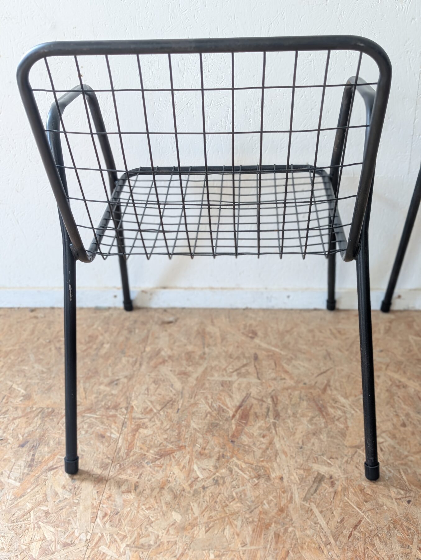 Suite de 4 chaises vintage Emu (Italie) – Image 23