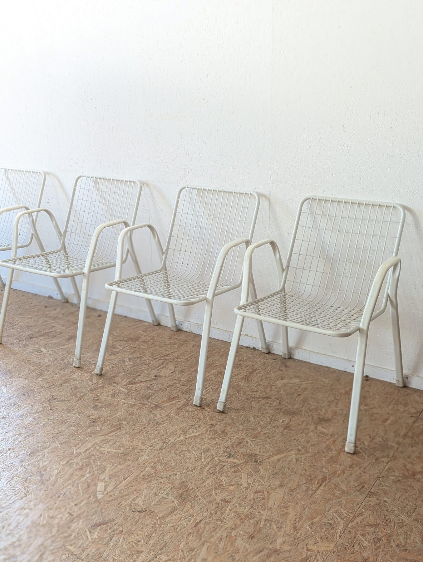 Suite de 4 chaises vintage Emu (Italie) – Image 2
