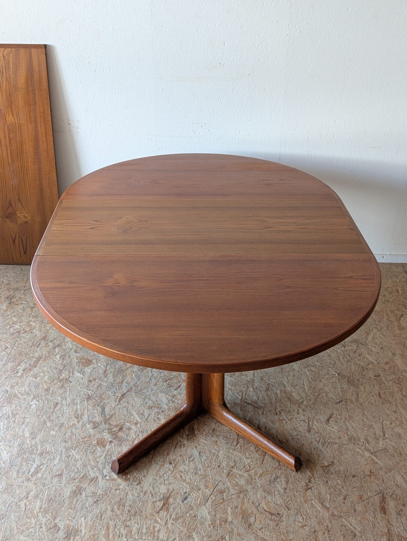 Table ronde danoise Gudme Møbelfabrik extensible avec 2 rallonges, années 60 – Image 7