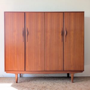 Armoire penderie teck scandinave années 60