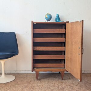 Meuble d'appoint chêne type semainier années 60