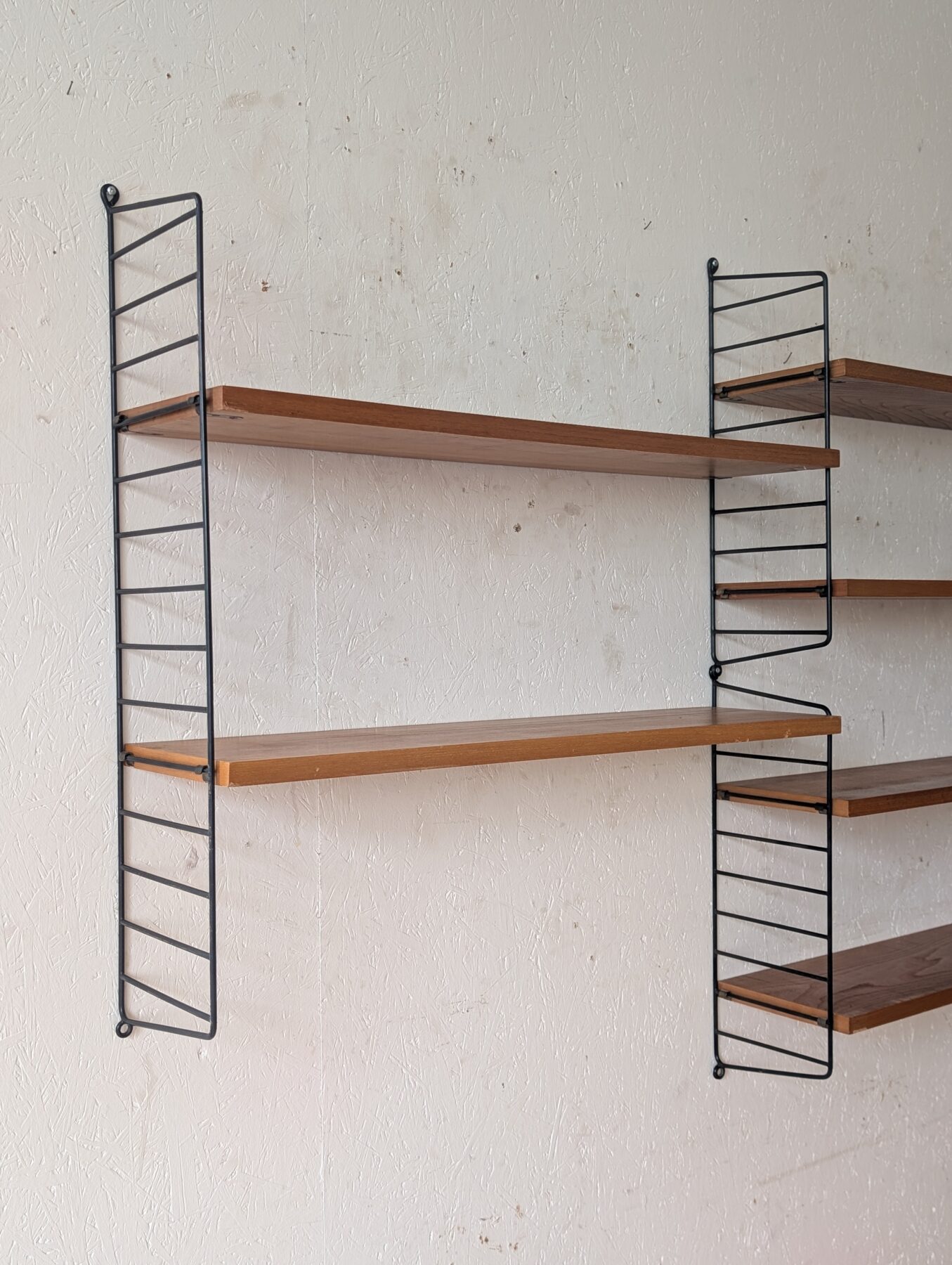 Ensemble murale modulable originale String années 60 – Image 3
