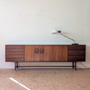 Enfilade palissandre par Inger Klingenberg pour Fristho années 60/70