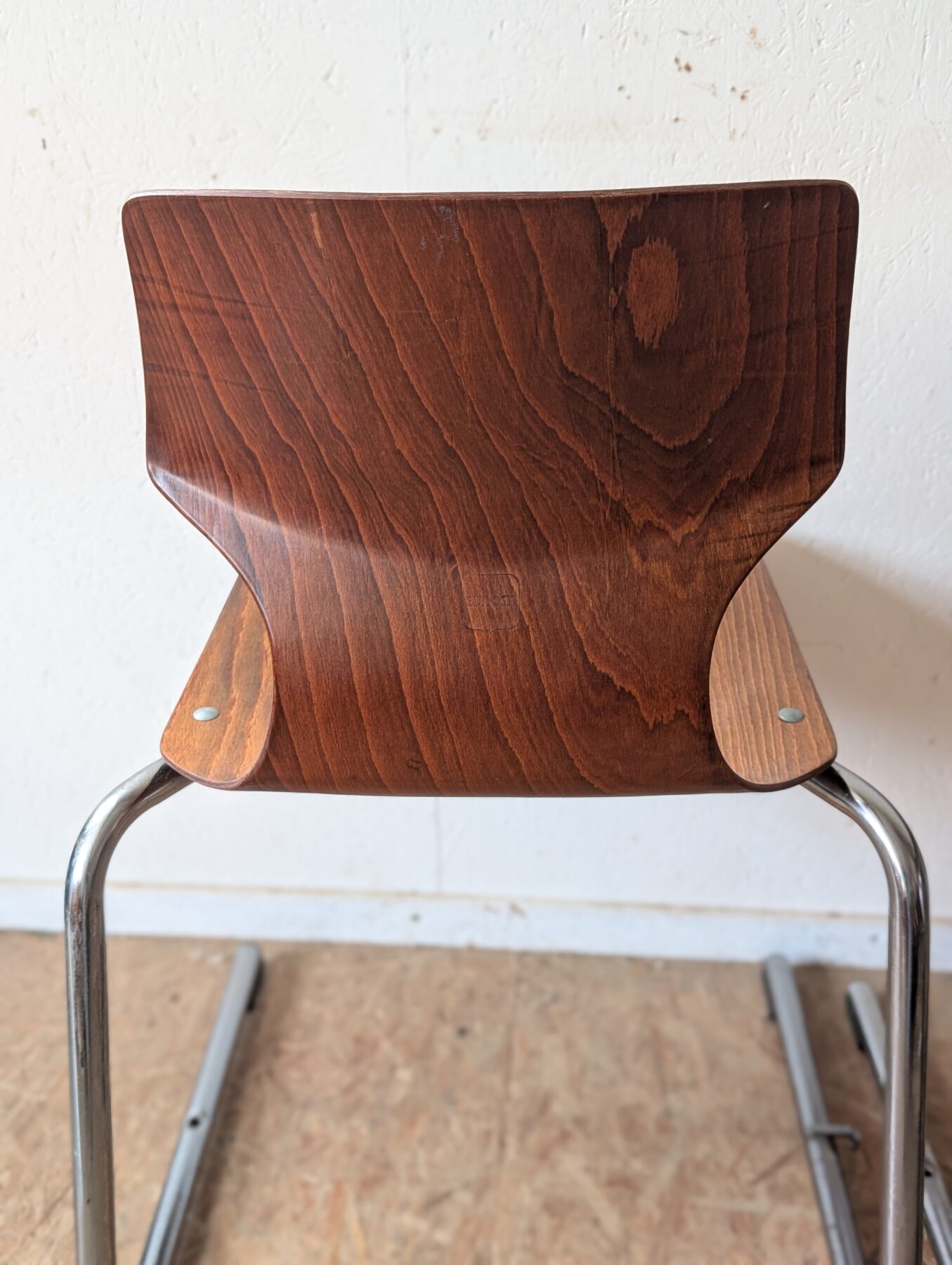 Suite de 4 chaises vintage Eurosit pagwood et chrome – Image 5